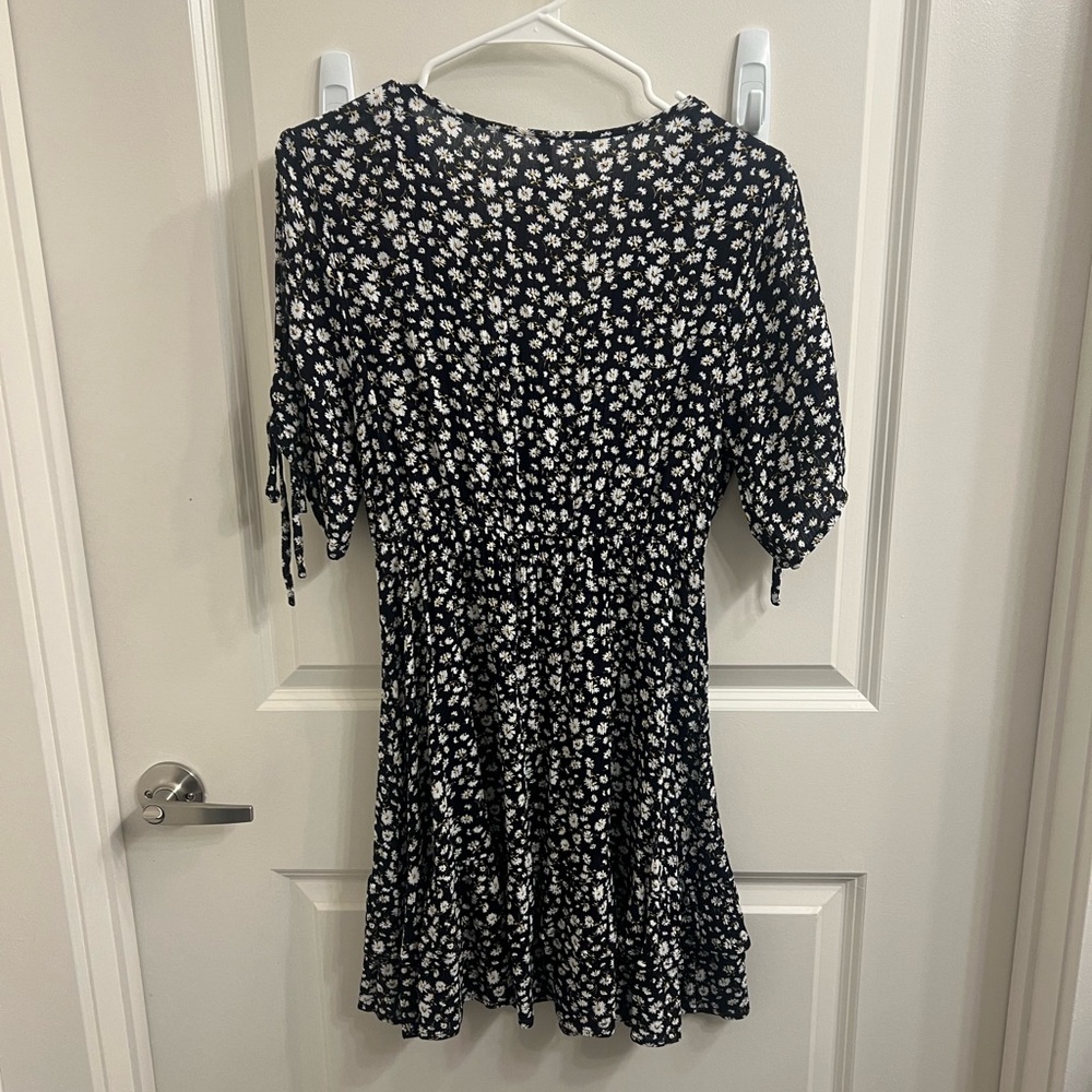 ePretty Floral Cold Shoulder Ruffle Dress - Picture 3 of 14